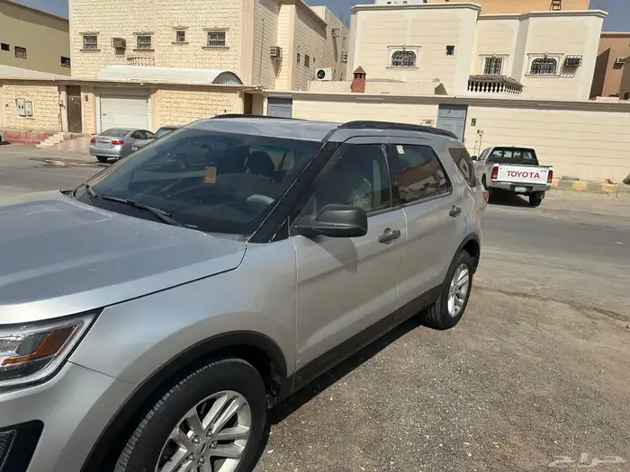فورد اكسبلور 2017 10