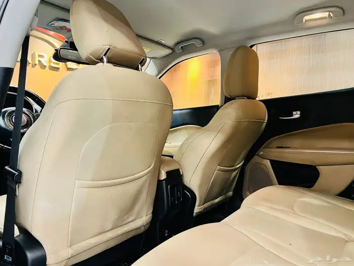 جيب كومباس 2018 سعودي ( بحاله ممتازه) 13