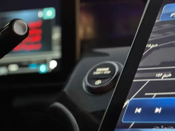 مرسيدس GLC200 2024 على الضمان و الصيانه 19