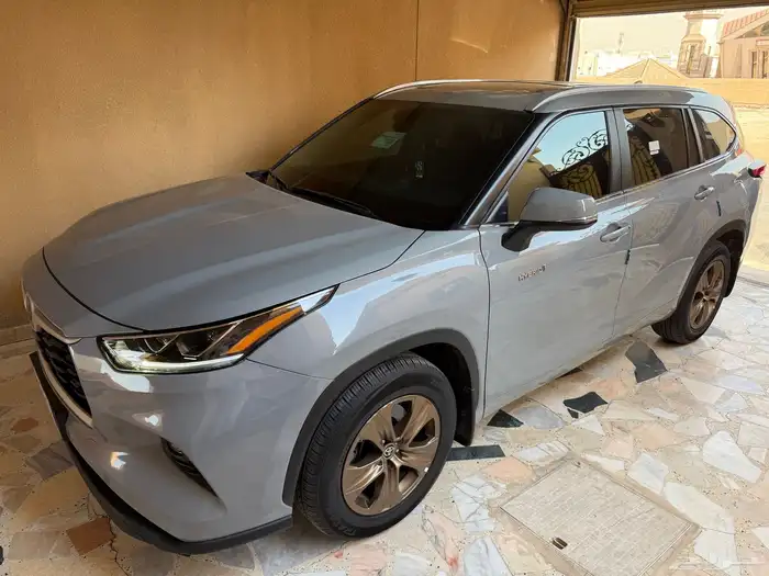 تويوتا هايلاندر 2023 فئه برونز ديشن نظيفه جدا 0