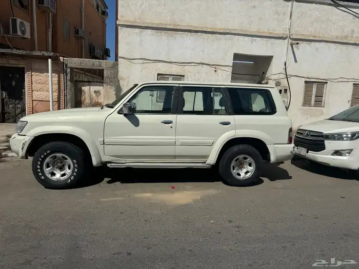 جيب نيسان موديل 2000 1