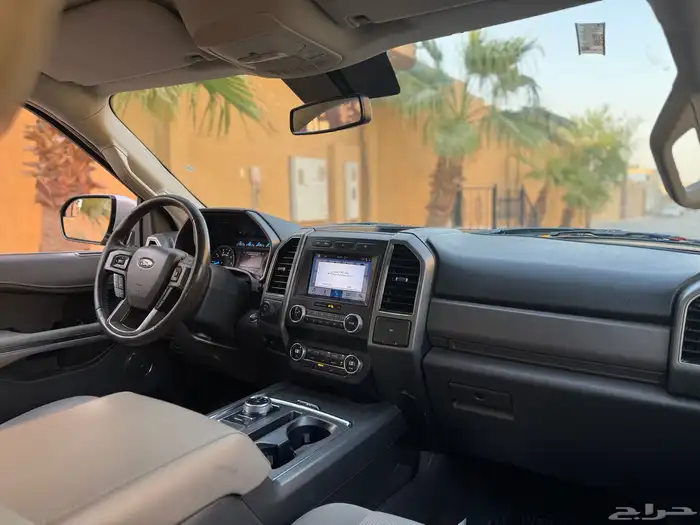 اكسبيدشن 2019 بحالة ممتازة 13