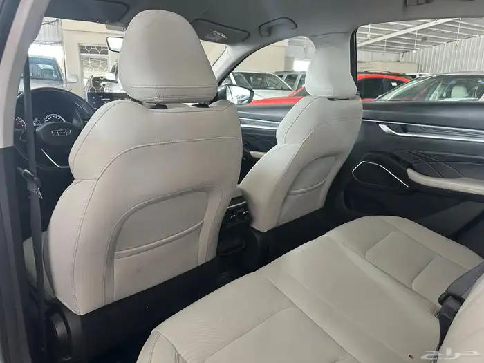 جيلي امجراند 2024 8