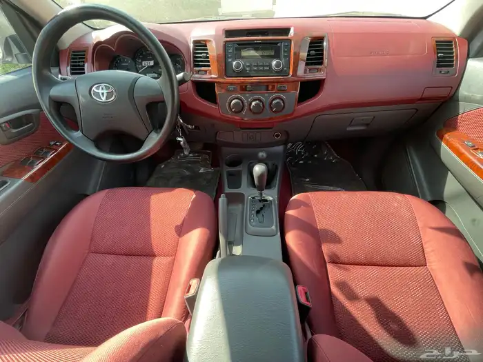 تويوتا- هايلوكس-2013-GLX-غمارتين- دبل- تماتيك- بنزين 26