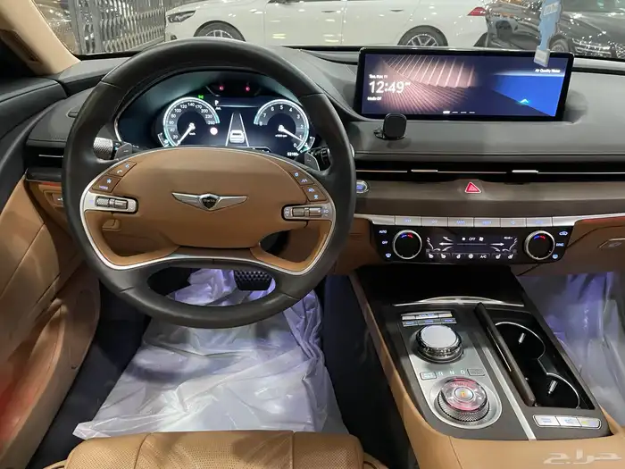 جنسس G80 موديل 2024 رويال 18