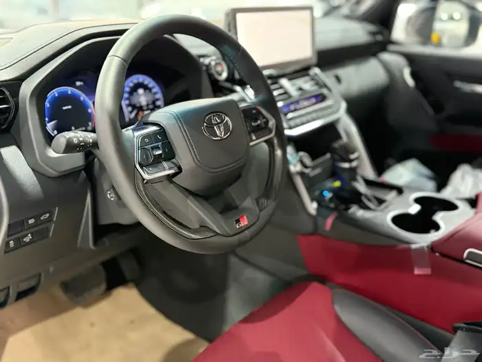 تويوتا لاندكروزر GR بريمي فل كامل 2025 بنزين نظام 50-50 7