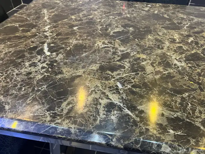 طاولة طعام 3