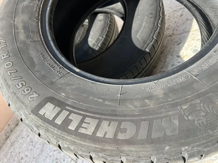 كفرات ميشلان نضيف 265 70 17. تاريخ التصنيع2022 0