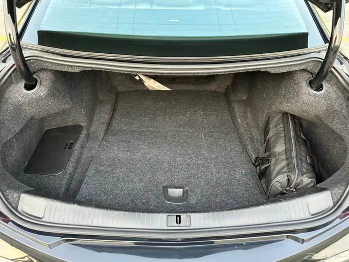 كاديلاك CTS 2019 8