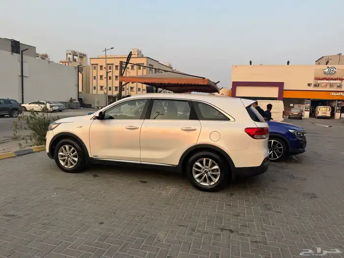 كيا سرينتو 3