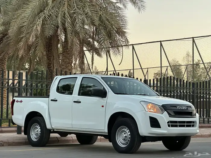 ايسوزو بكب غمارتين موديل 2023 سعودي قير عادي 2