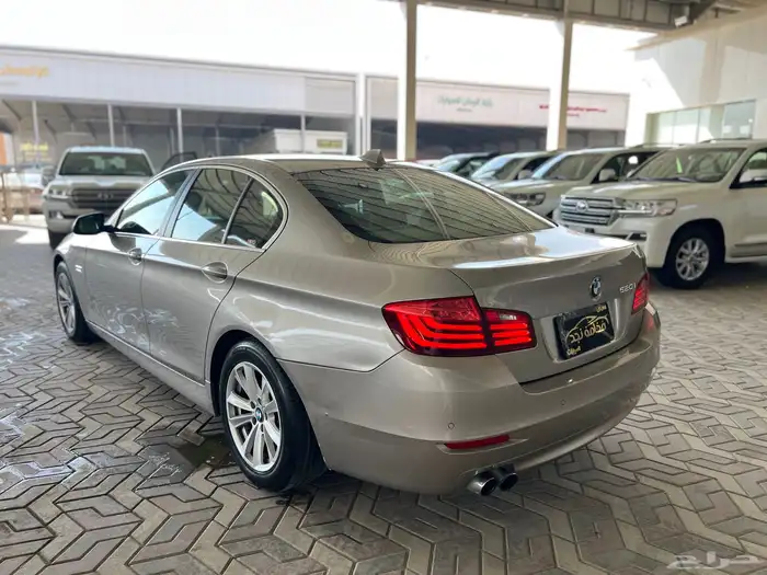 بي ام دبليو 520i 2016 ماشي 378 الف 3