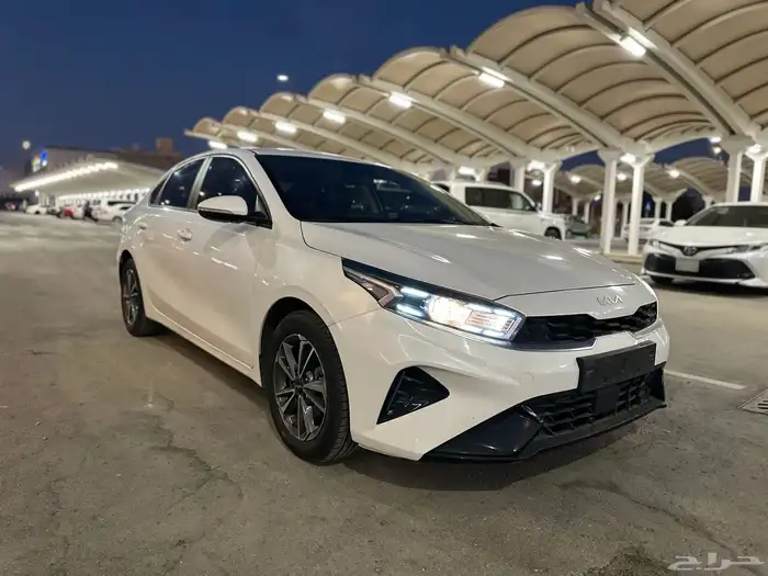 كيا سيراتو 4