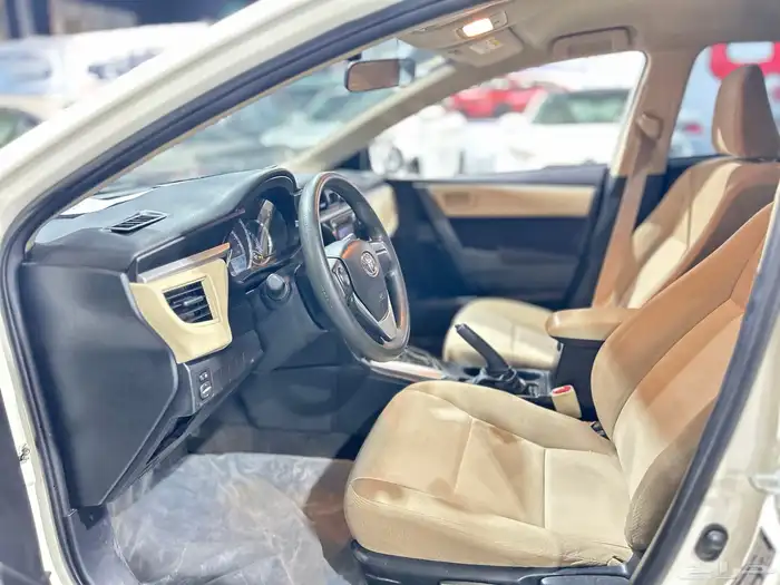 تويوتا كورولا 2015 استاندر 11