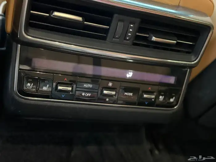 للبيع لكزس 2022 بي بي اسود سعودي 21