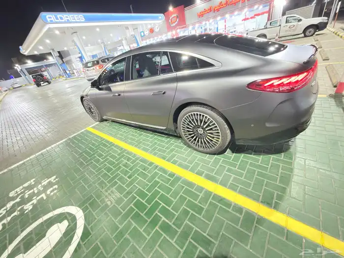 مرسيدس eqs 450 12