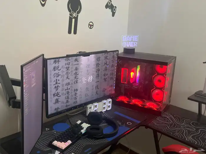 بي سي مع طاوله L وكرسي قيمنق وشاشتين قيمنق 1