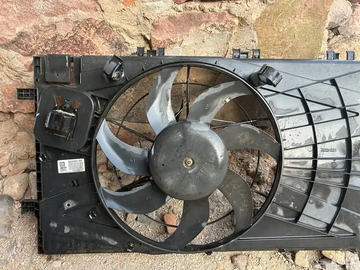 مروحة راديتر ماليبو شفرولية من 2013 الي 2016 8