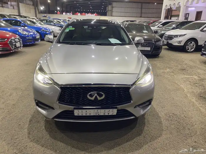 انفينيتي Q30 موديل2017 14