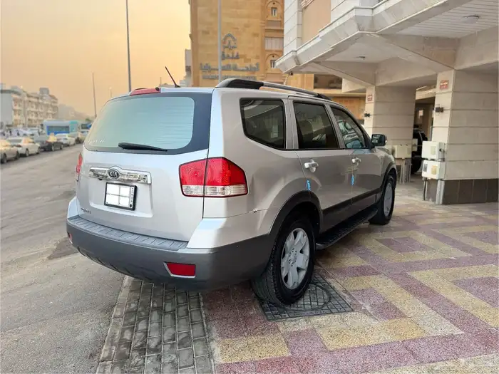 جيب كيا موهافي موديل 2012 4