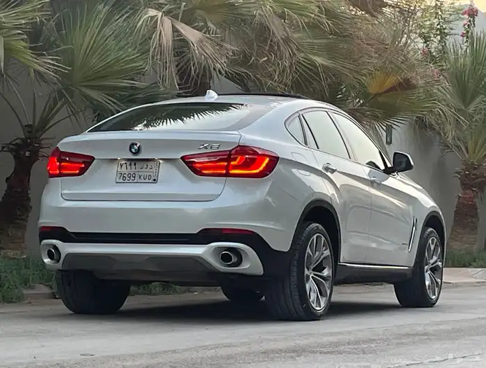 بي ام دبليو X6 2017 فل نظيف جدا منوة المستخدم 29