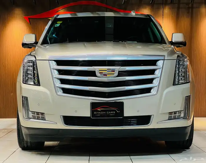 اسكاليد 2015 طويل سعودي ( بحاله ممتازه) 1