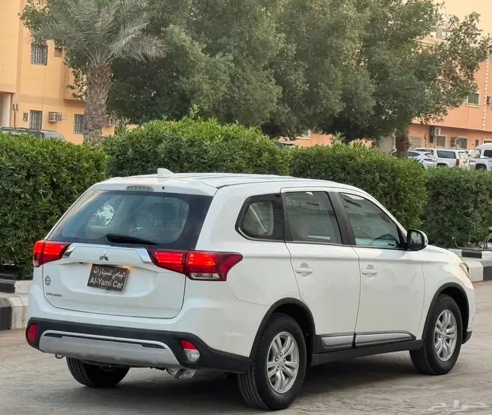 ميتسوبيشي اوتلاندر 2020 6