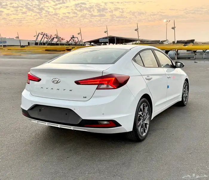 النترا 2020 اعلا مواصفات بدون فتحه ماشيه 49 وكاله للبيع 5