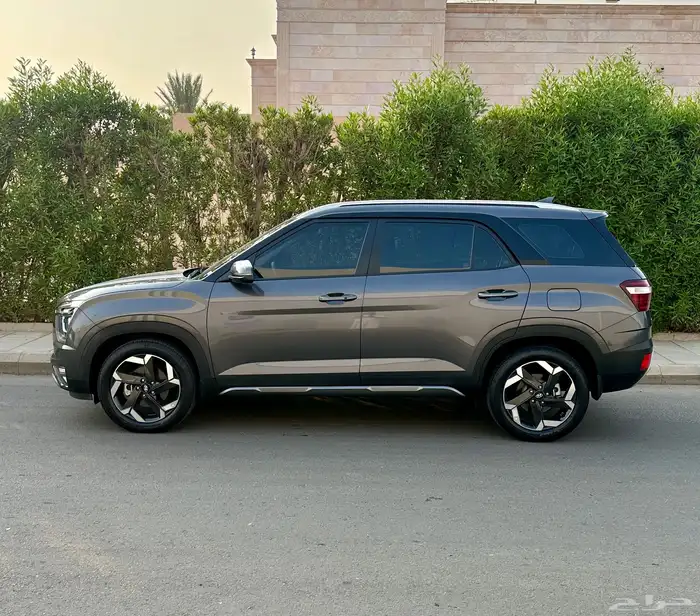 قراند كرتا 2024 2