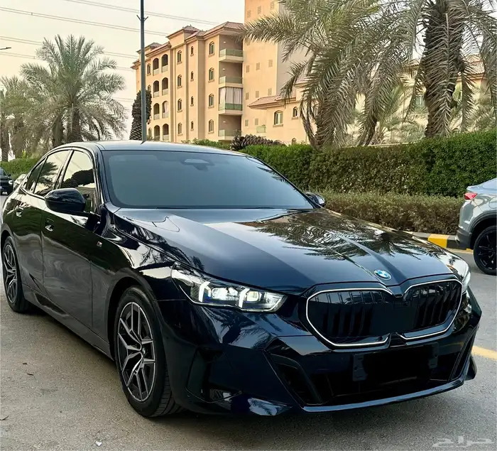 BMW 520i M (ضمان  بكج صيانه ناغي) 0