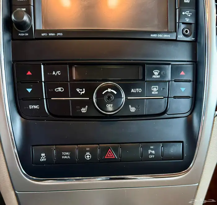 جراند شيروكي مخزن و مصين و نظيف 30