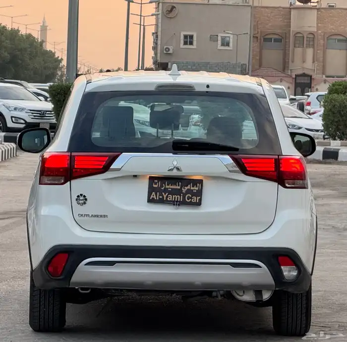 ميتسوبيشي اوتلاندر 2020 5