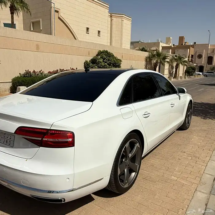 أودي A8 2015 4