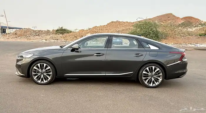 كيا K8 بنورما 2022 اعلا مواصفات بحالة الوكاله للبيع 2