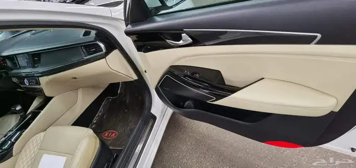 كيا كادنزا الموديل 2017 فل كامل 6 سلندر 19