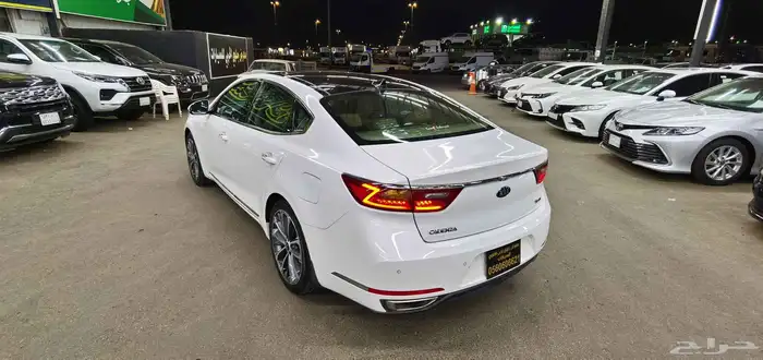 كيا كادنزا الموديل 2017 فل كامل 6 سلندر 6