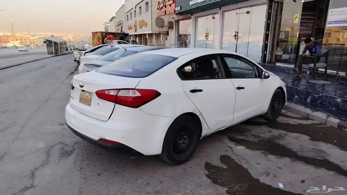 كيا سيراتو موديل 2013 5