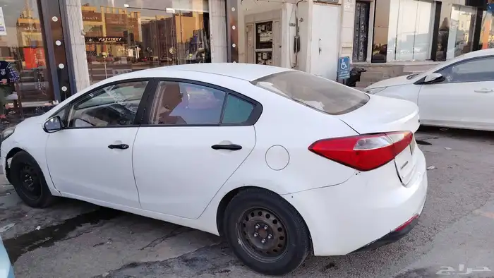 كيا سيراتو موديل 2013 3