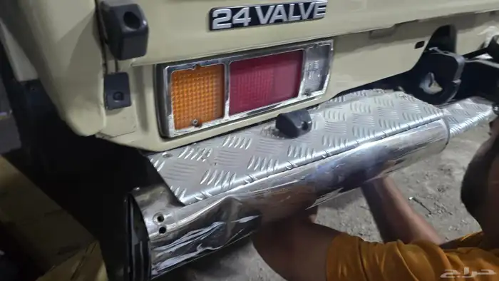 جنوط تويوتا شاص شنبر   وماصورة الصدام الخلفي جهة اليسار اصلي 4