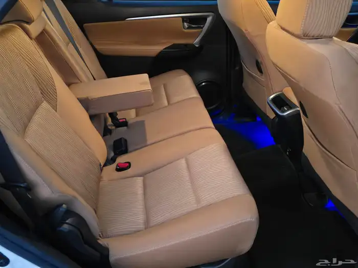 فورشنر 6 سلندر VX - بلد مشروط - مخزن 18