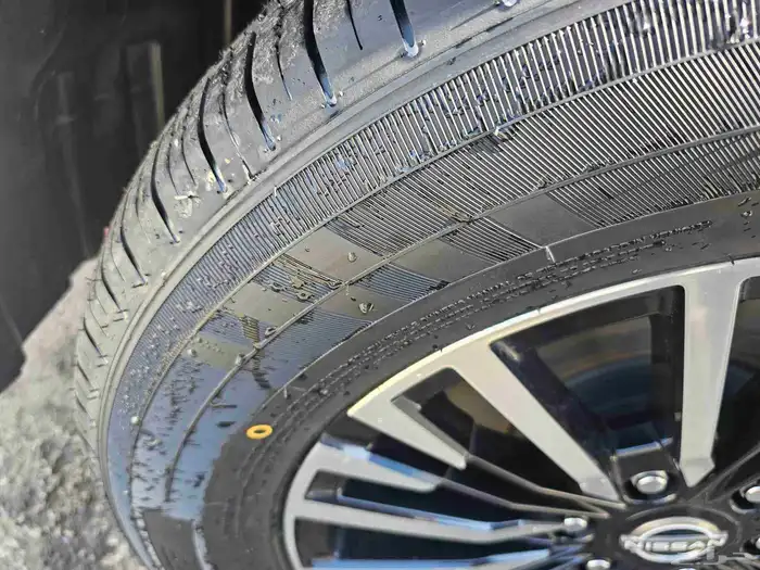 نيسان باترول بلاتينيوم مديل 2014 12