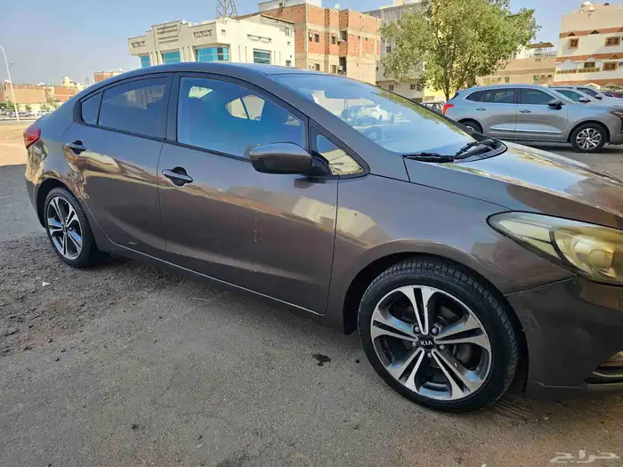 كيا سيراتو 2015 3