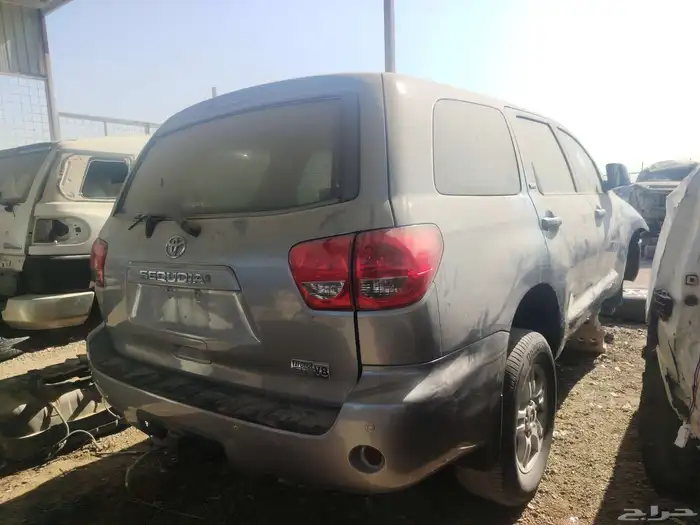 تشليح قطع غيار اسكويا2013 0