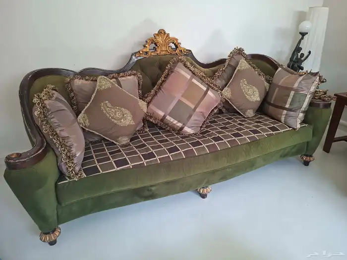 كنب كلاسيكي من المطلق 1