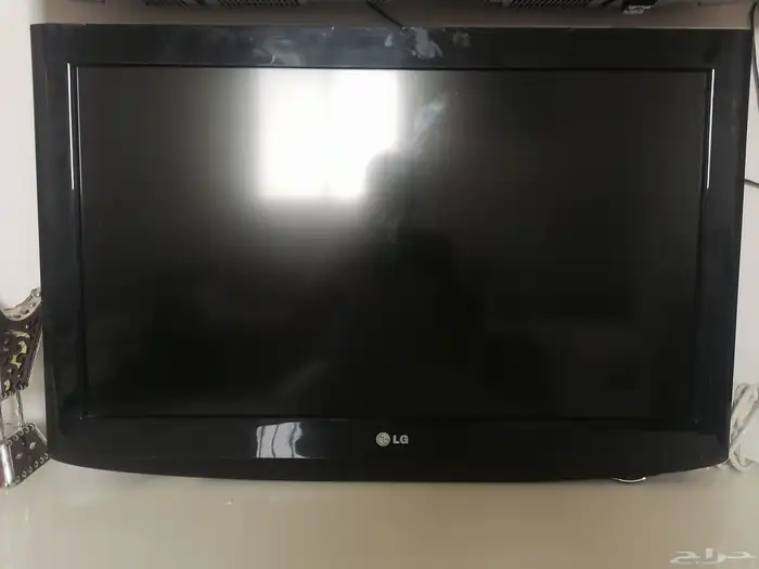 شاشة LG 32 0