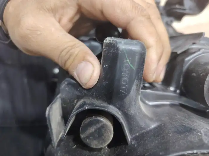 شمعات كرولا 2021 2