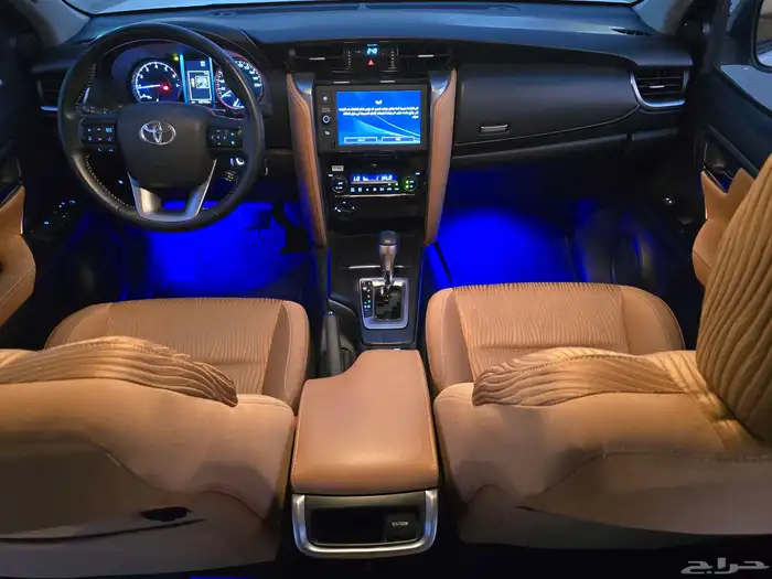 فورشنر 6 سلندر VX - بلد مشروط - مخزن 8