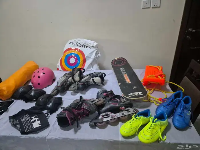 دولاب 6 ابواب .عصارة .بلاستيك زلاجات .سريرين و سفرة 5