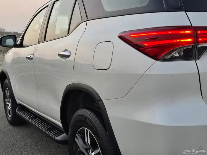 فورشنر 6 سلندر VX - بلد مشروط - مخزن 24