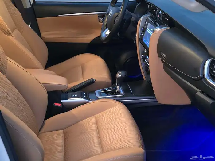 فورشنر 6 سلندر VX - بلد مشروط - مخزن 15